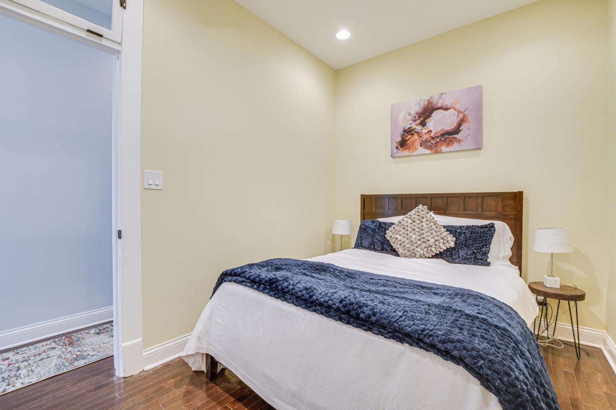 Spacious Condo With Deck About 3 Mi To Downtown Chicago! Exterior photo